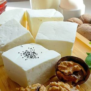 پنیر گاوی محلی – ۱ کیلوگرم | شهر زیتون